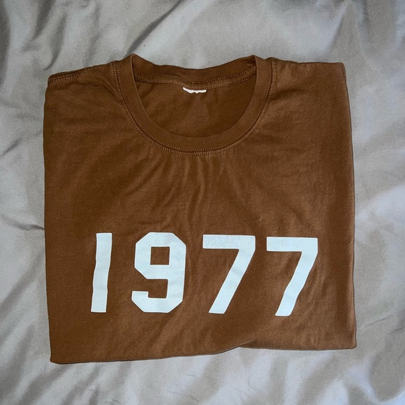 Unisex brown graphic t-shirt - Picture 2 of 4